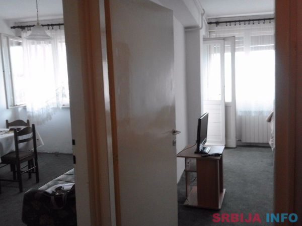 IZDAJEM STAN U BEOGRADU