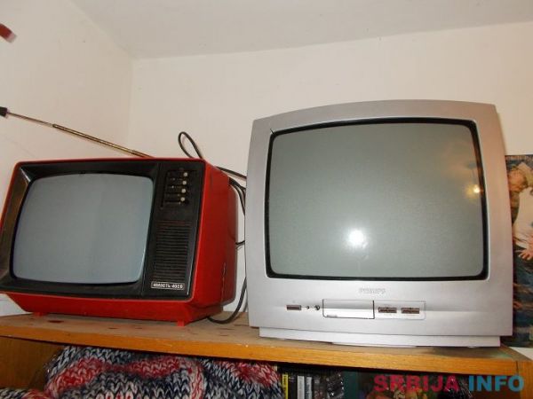 Prodajem 5 televizora