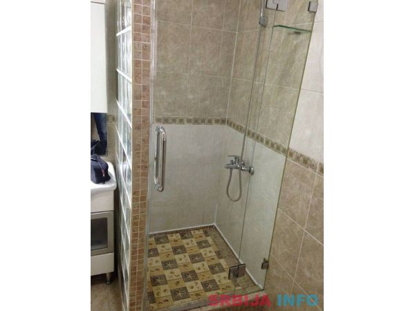 IZDAJEM APARTMAN NA DAN U BORCI