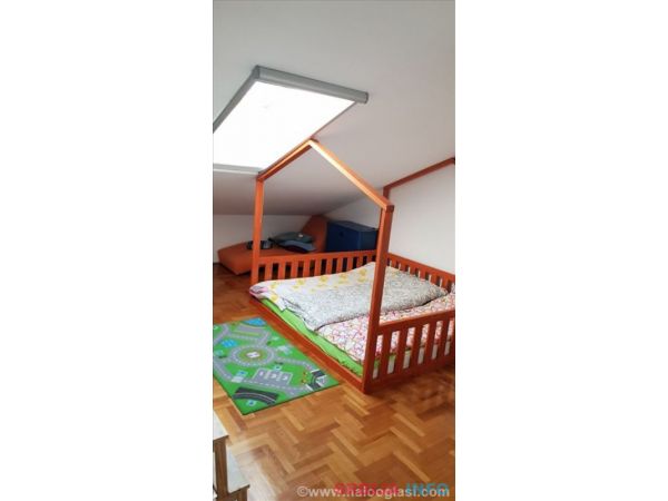 Prodajem stan sa garazom Novi Sad-Grbavica