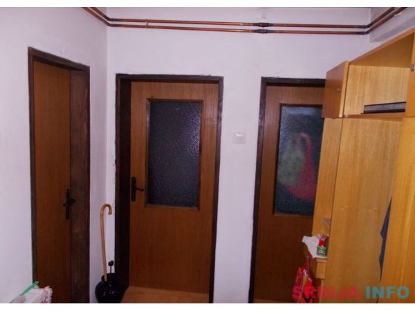 Prodajem kucu u Nisu-Pasi Poljana