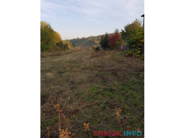 Prodajem plac u Ripnju