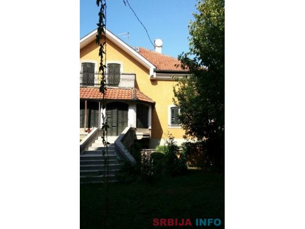 Prodajem vilu u Pancevu