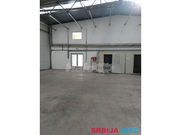 Hala u industrijskoj zoni Vrsca+zemljiste