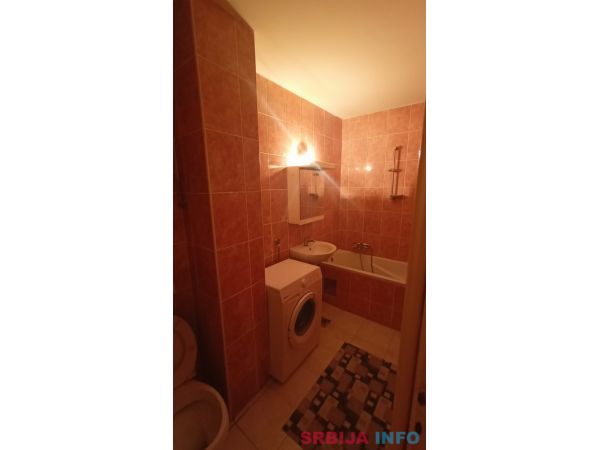 Izdajem 1,5 stan, Beograd Kosutnjak