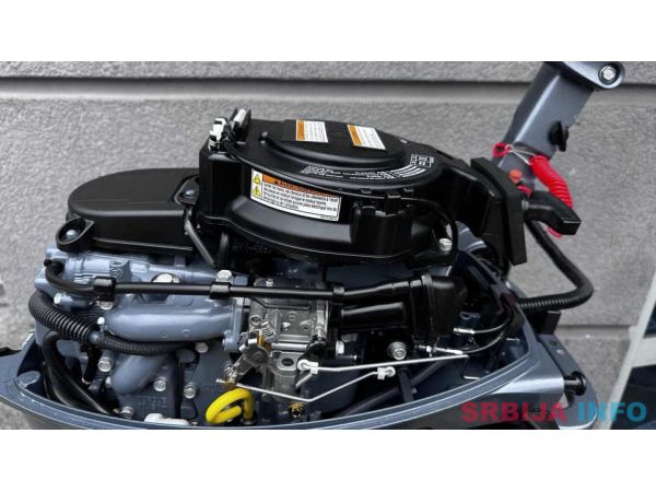 Yamaha 8ks 4t - vanbrodski motor 2015. godiste 