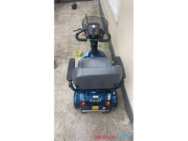 Invalidski skuter elektricni