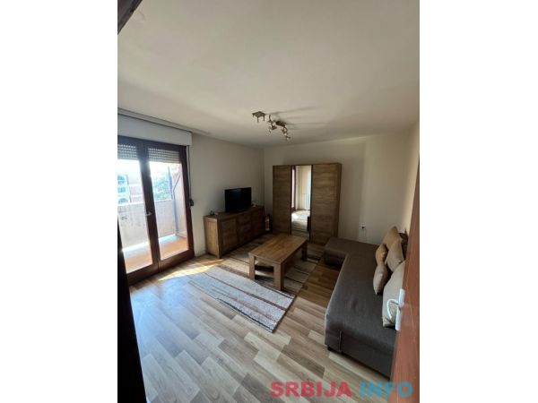 Prelep stan Vidikovac, 85m2,uknjizen