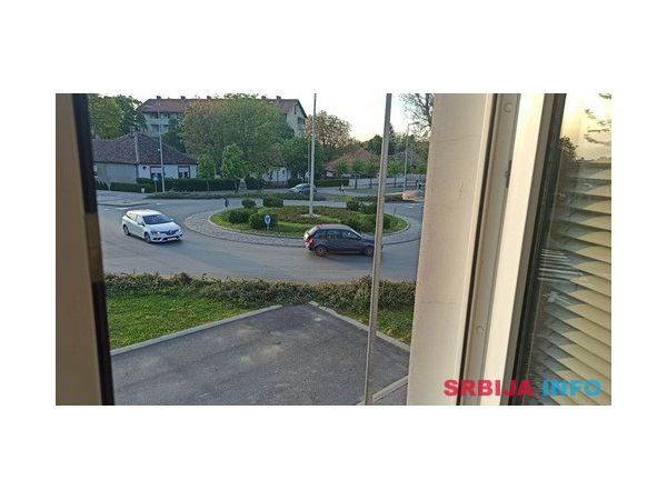 Stambeno poslovna zgrada u Sremskoj Mitrovici-Top!