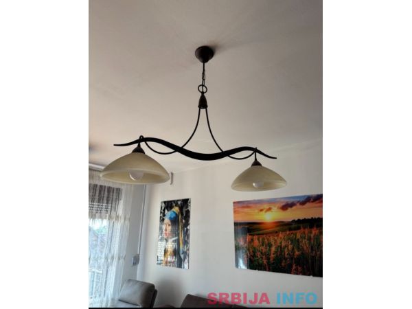 Na prodaju lusteri 