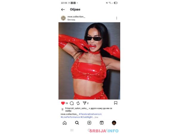 Kolekcija ženskih stvari na prodaju