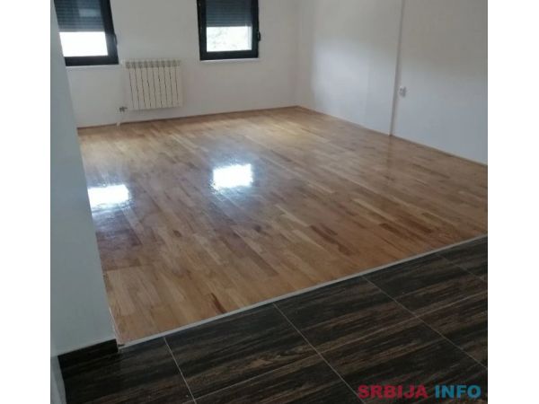 Prodajem stan u Pancevu 90m2