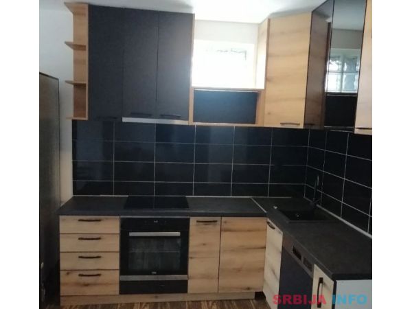 Prodajem stan u Pancevu 90m2