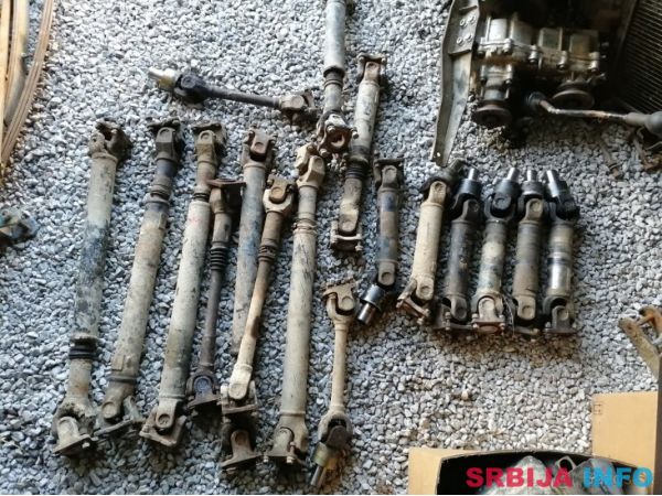Suzuki samurai giibnjevi servis