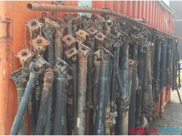 Suzuki samurai gumice gibnjeva 16kom za 4 gibnja