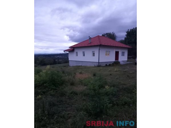 Prodajem novoizgradjenu kucu Mojsinje-Cacak