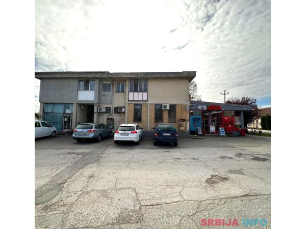 Poslovni prostor 42m2,Lipar-Kula