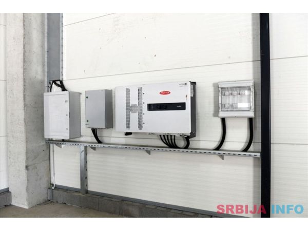 Hala 920m2 solarni paneli 50kw