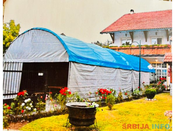 Prodajem sator i hladnjacu