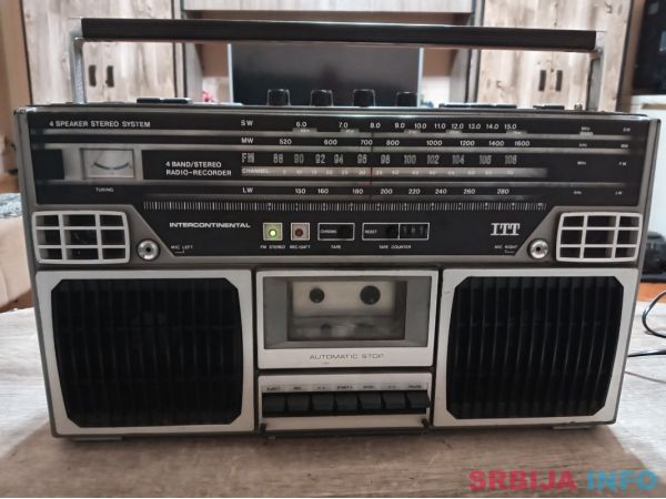 Radio kradio kasetofon ITT intercontinental 110asetofon blaunpukt