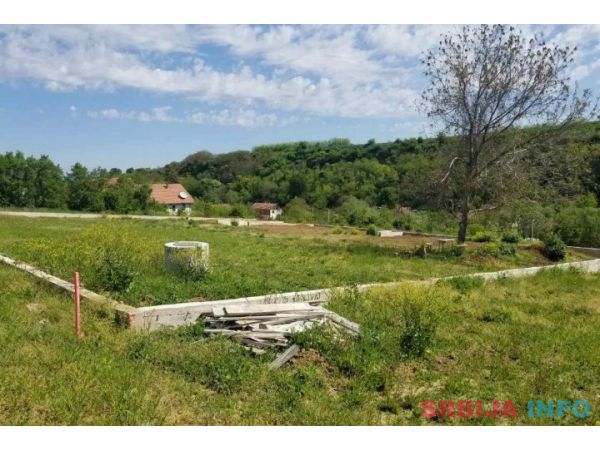 Placevi na prodaju Beočin-&Scaron;akotinac