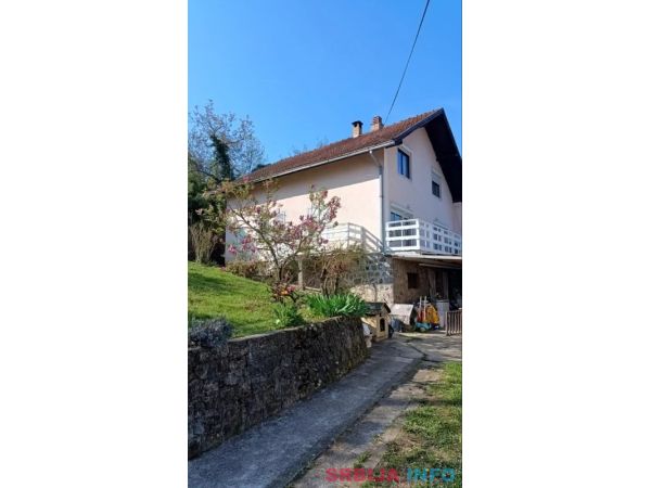 Prodajem kucu na Artiljevu, Sremska Kamenica, Novi Sad