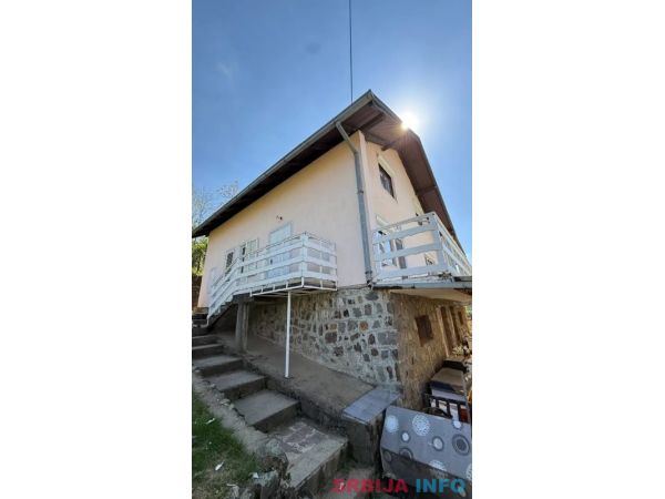 Prodajem kucu na Artiljevu, Sremska Kamenica, Novi Sad