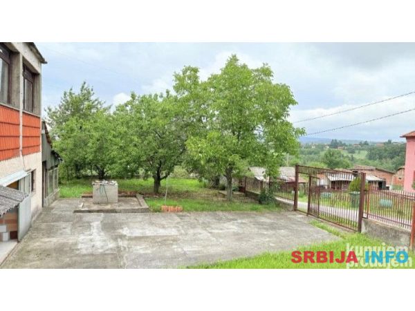 Poslovno - stambeni objekat 576 m2 Ripanj Voždovac 