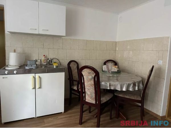 Prodaje se vikendica u Kajtasovu-Bela Crkva