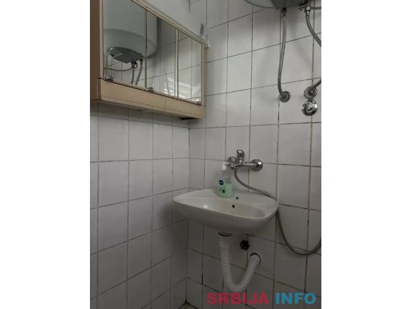 Prodaje se vikendica u Kajtasovu-Bela Crkva