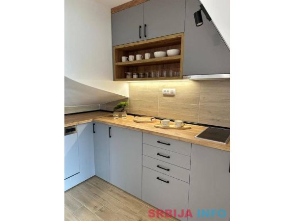 Prodaje se duplex apartman na Divcibarama