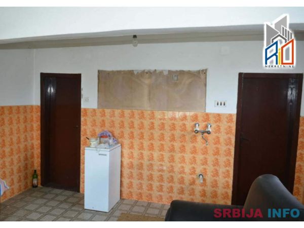 NA PRODAJU! Seosko domaćinstvo u Trbu&scaron;cu 