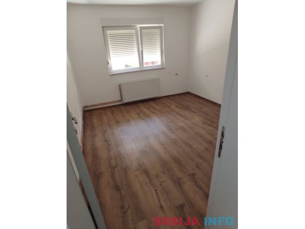 Ekskluzivan kompletno renoviran stan 70m2