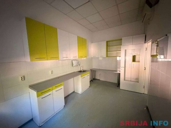 Sjajan poslovni prostor u Zmaj Ognjena Vuka