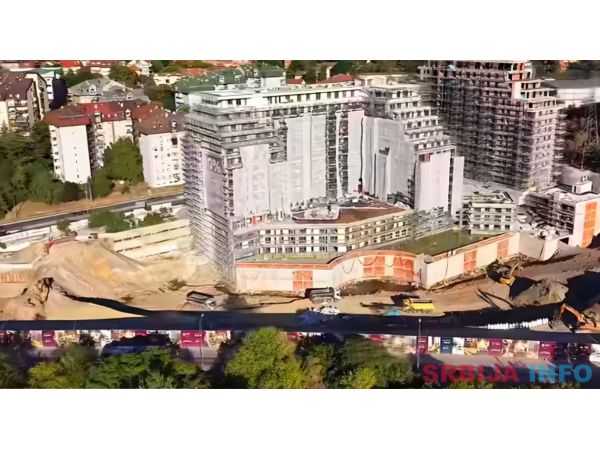 Prodaje se dvosoban lux stan od 46 kvm na Banovom Brdu, ul. Endija Vorhola