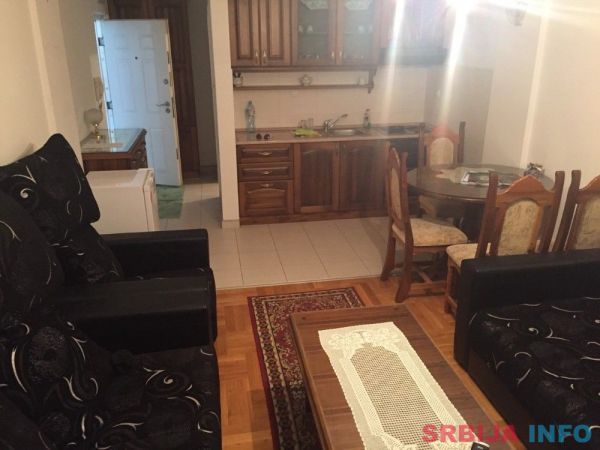 Garsonjera centar 28m2