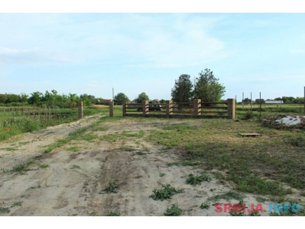 Plac Stari Banovci Hitno