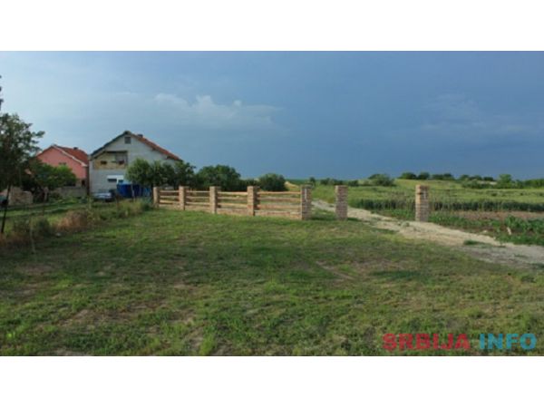 Plac Stari Banovci Hitno