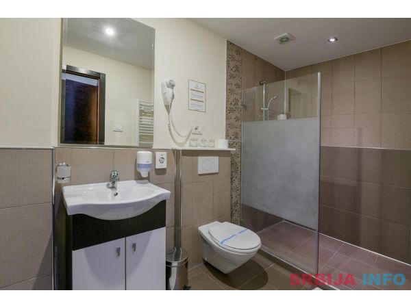 Garni Hotel &Scaron;im&scaron;ir Zlatibor