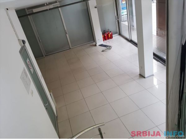 Lokal u centru Kraljeva (cena po dogovoru)