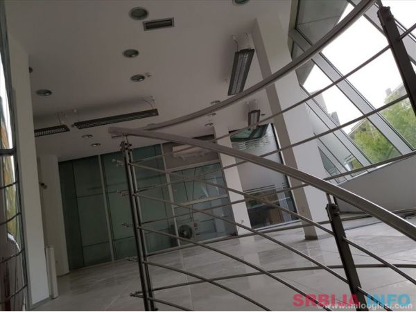 Lokal u centru Kraljeva (cena po dogovoru)