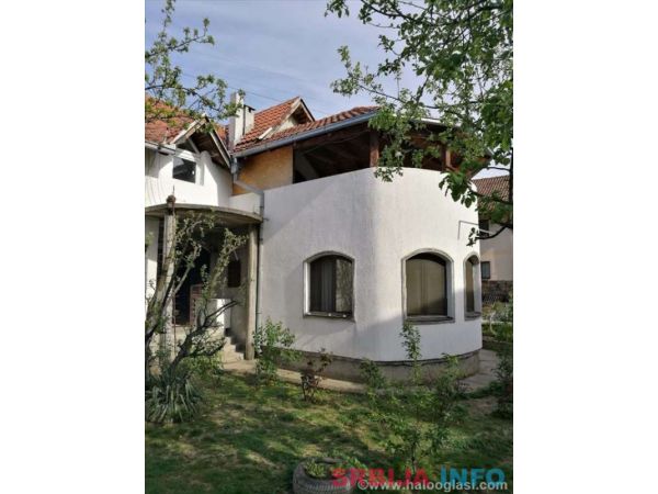 Uknjizena kuca na prodaju-HITNO, jedan vlasnik