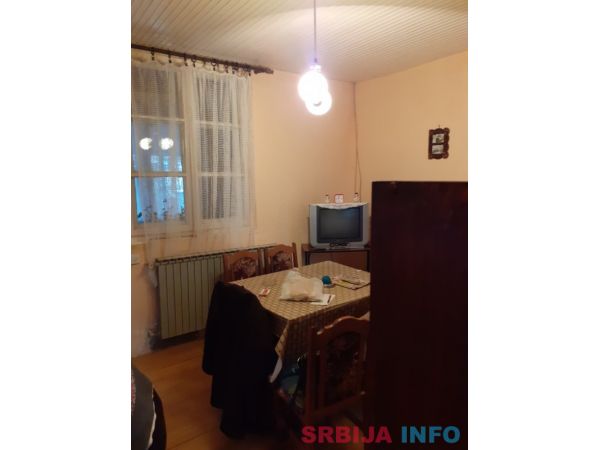 Kuca na prodaju