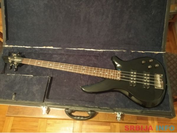 Yamaha RBX374 bas gitara