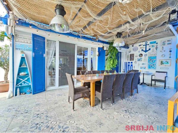 Prodajem biznis-Vila Santorini razradjen. Vlasnik.