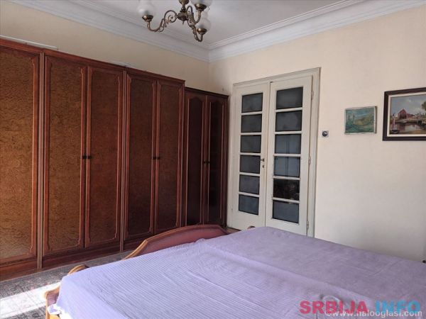 Vračar, jednoiposoban, uknjižen 180000&euro;