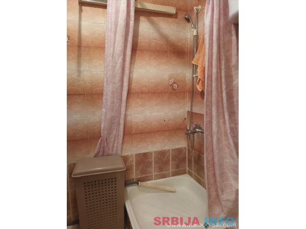 Vračar, jednoiposoban, uknjižen 180000&euro;