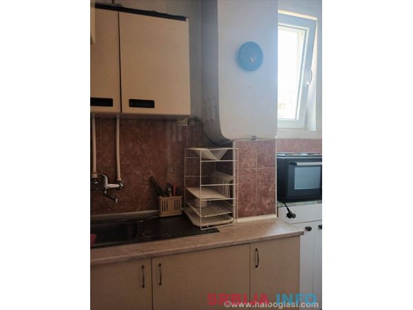 Vračar, jednoiposoban, uknjižen 180000&euro;