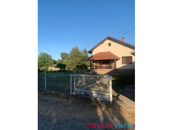 Na prodaju kuca u Nepričavi-Lajkovac
