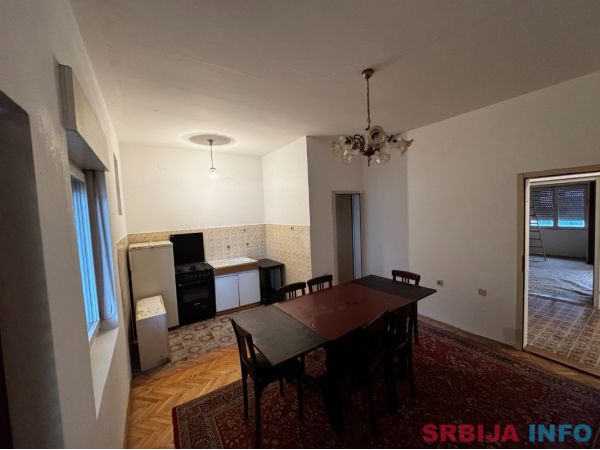 Smestaj za radnike u Starim Banovcima